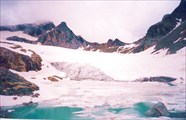 озеро под ледником